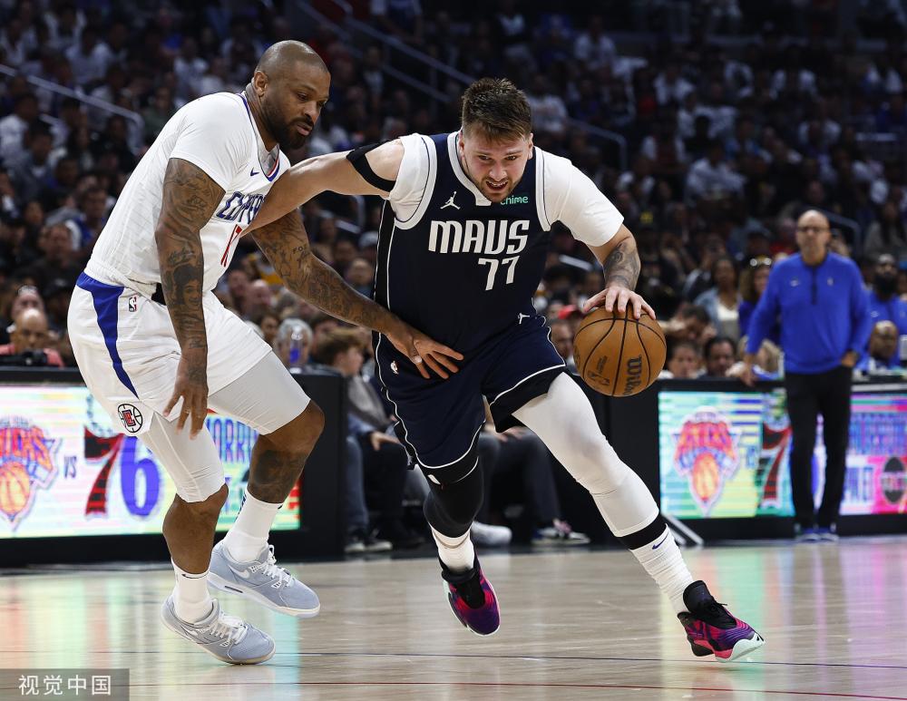 对年轻球员 对年轻球员