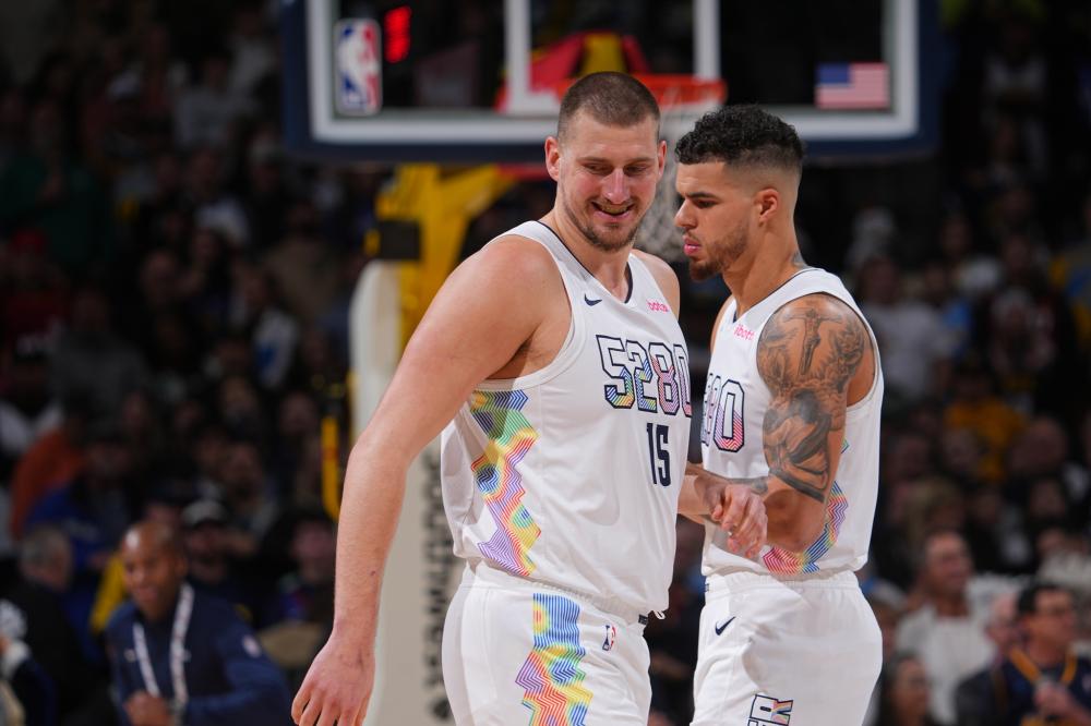 揭示了一个 揭示了一个