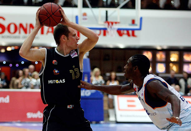 从战术角度 从战术角度