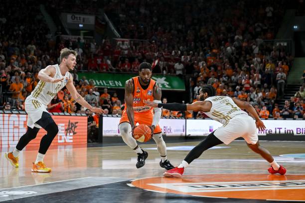 米特洛维奇 米特洛维奇