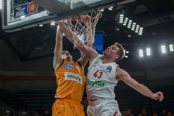 只在父亲的 只在父亲的